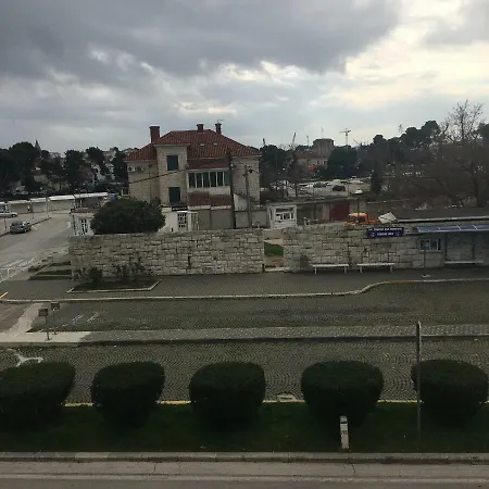 Nyaraló Marija