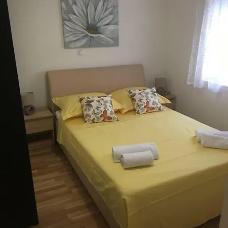 Marija Nyaraló Trogir